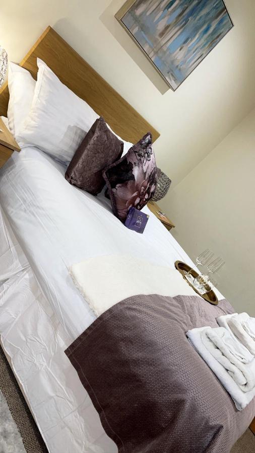 The Armada Inn Armoy Екстер'єр фото