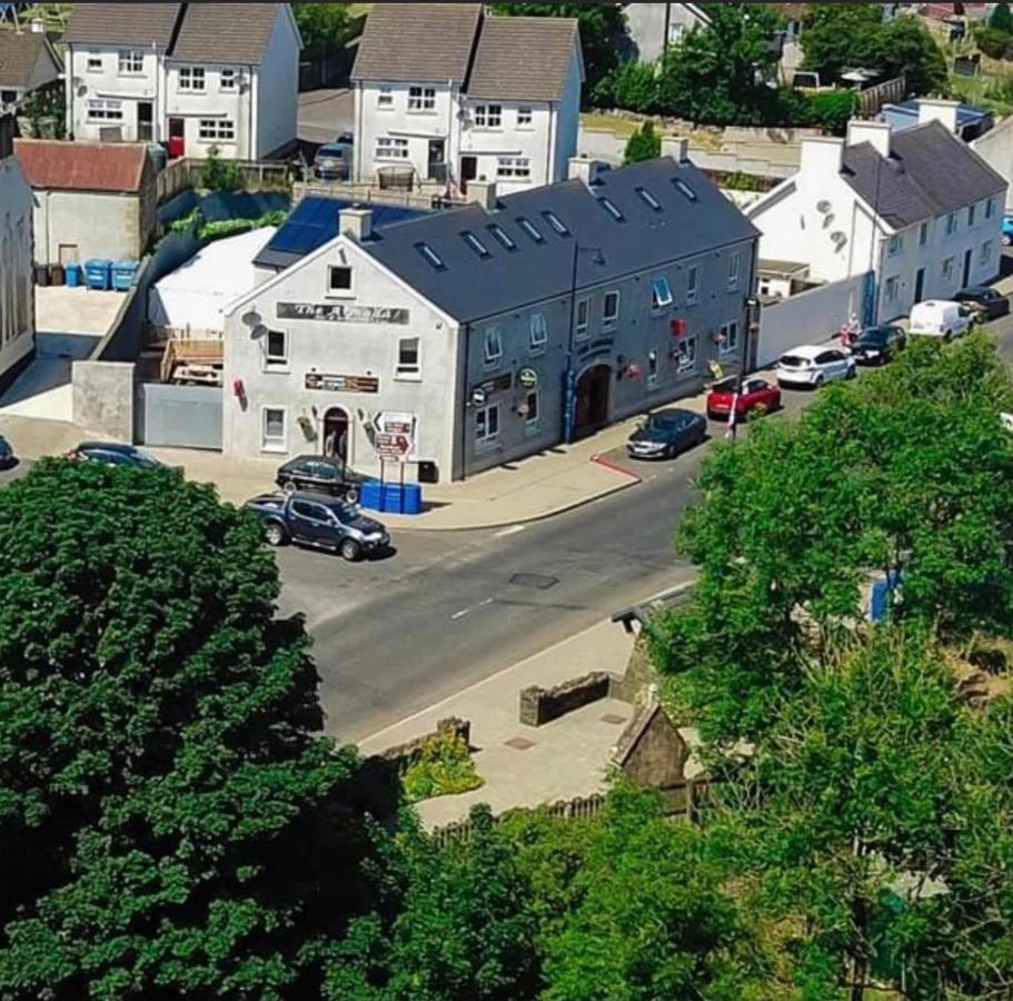 The Armada Inn Armoy Екстер'єр фото
