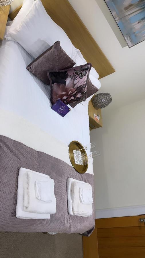 The Armada Inn Armoy Екстер'єр фото